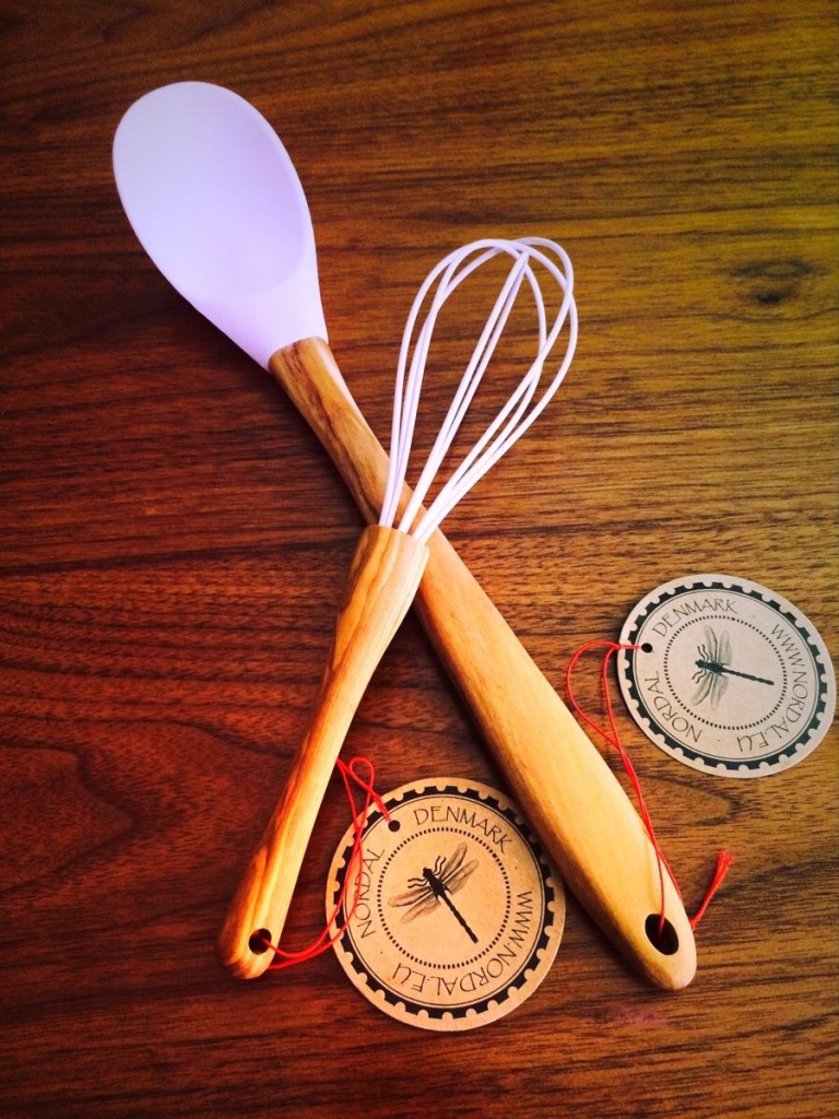 kokos, macarons, zart, schmelzend, step by step, anleitung, Rezept, idee, einfach kochen, einfaches rezept, rezepte, schweizer foodblogs, foodwerk.ch, foodwerk, foodblog, blog, food, kochen, backen, cook, bake, swiss, swiss foodblog, foodblogger, foodie, instafood, foodblogs, 