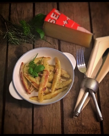 schupfnudeln, kartoffeln, schweiz, tradition, traditionell, Rezept, idee, einfach kochen, einfaches rezept, rezepte, schweizer foodblogs, foodwerk.ch, foodwerk, foodblog, blog, food, kochen, backen, cook, bake, swiss, swiss foodblog, foodblogger, foodie, instafood, foodblogs,