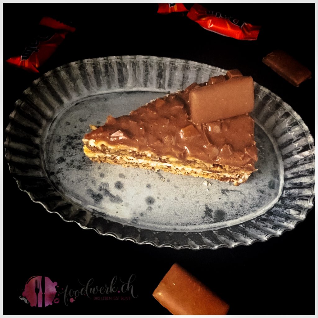 mandeltorte, almondi, schokolade, dajm, schweden, sweden, daim, ikea, kuchen, karamell, caramael, almond, almondi torte, torte, tortelein, idee, einfach kochen, einfaches rezept, rezepte, schweizer foodblogs, foodwerk.ch, foodwerk, foodblog, blog, food, kochen, backen, cook, bake, swiss, swiss foodblog, foodblogger, foodie, instafood, kalorienbombe