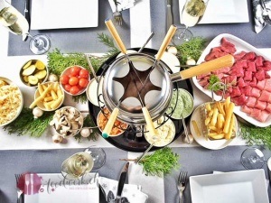 chinoise pfanne von oben, fondue chinoise, kochen am tisch, festesssen, festtage, wheinachetn, familie, zusammensein, idee, einfach kochen, einfaches rezept, rezepte, schweizer foodblogs, foodwerk.ch, foodwerk, foodblog, blog, food, kochen, backen, cook, bake, swiss, swiss foodblog, foodblogger, foodie, instafood, schweizer foodblog, luzern, kochanleitung, foodies, foodporn, rezept ideen, menuevorschlaege, menueplan, vorspeise, hauptgang, dessert, familyblog