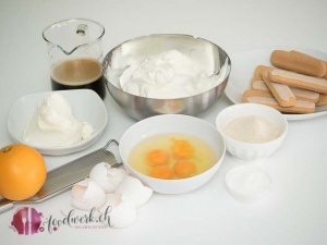 zutaten für Tiramisu halbgefrorenes, semifreddo tiramisu, espresso, loeffelbiskuits, gefroren, frozen, saeco xelsis, idee, einfach kochen, einfaches rezept, rezepte, schweizer foodblogs, foodwerk.ch, foodwerk, foodblog, blog, food, kochen, backen, cook, bake, swiss, swiss foodblog, foodblogger, foodie, instafood, schweizer foodblog, luzern, kochanleitung, foodies, foodporn, rezept ideen, menuevorschlaege, menueplan, vorspeise, hauptgang, dessert, familyblog