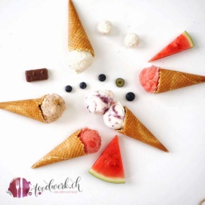 wassermelonen-, jogurt-, snickers- und raffaelloeis