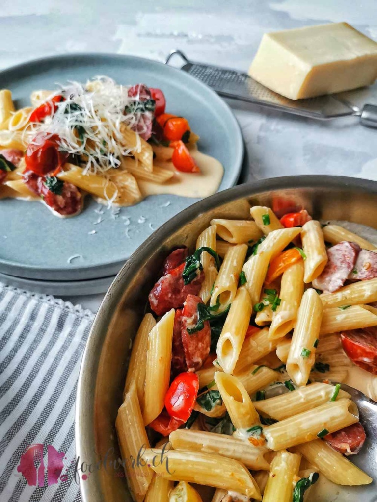 Luganetti Pasta im Topf