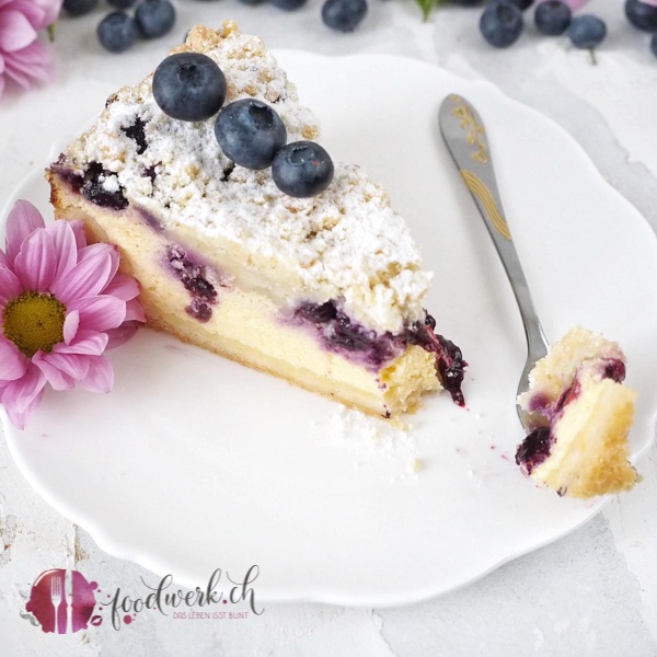 Blaubeeren Streusel Käsekuchen nach Omas Rezept