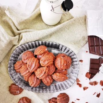 Bärentatzen mit Schokoalde und Milch