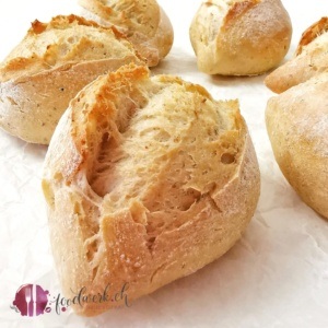 Spitzbrötchen nah