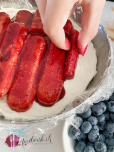 Beeren Tirmaisu einschichten 3