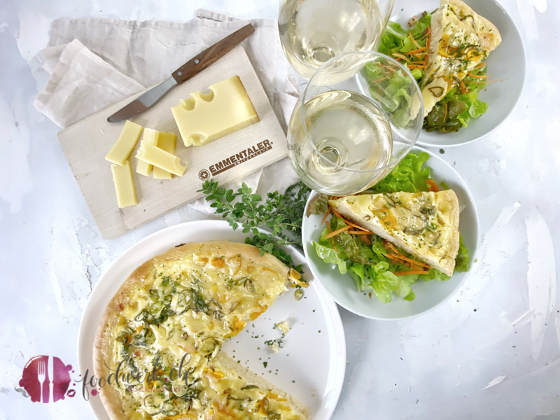 Emmentaler AOP grosses Rondo auf Salat