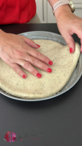 teig in die waehenform geben