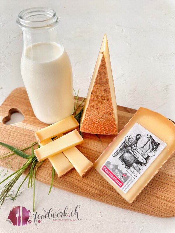 Glarner Alpkäse AOP mit Logo