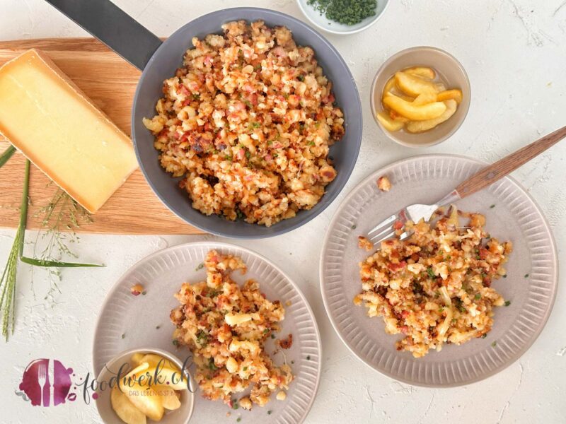Kartoffelribel mit Käse und Apfel
