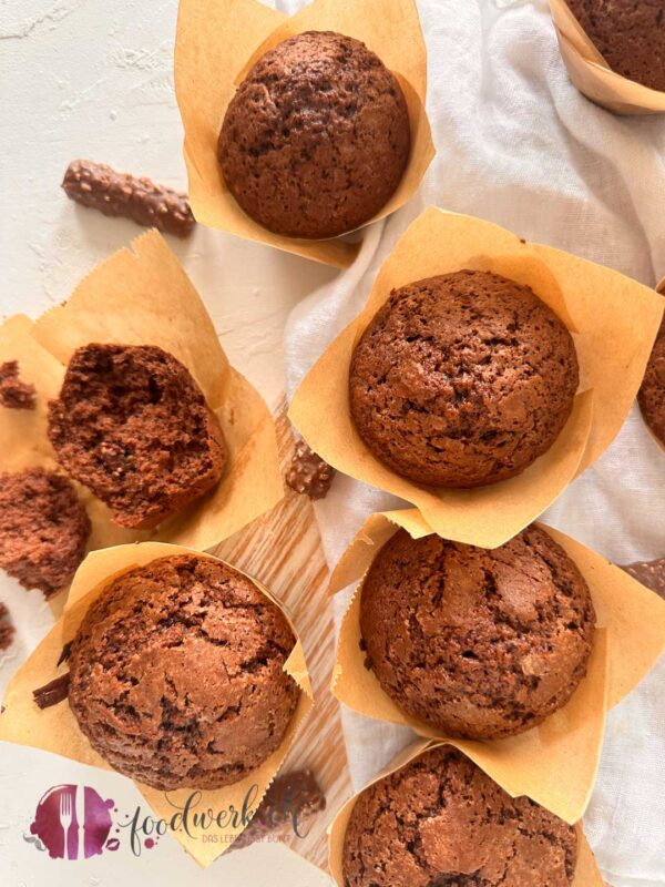schnelle und einfache Schokoladenmuffins mit Schokokern